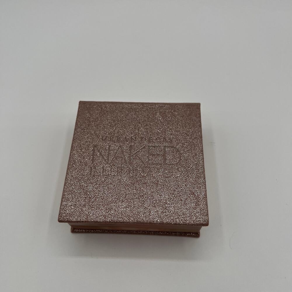 URBAN DECAY Naked Illuminated Shimmering Powder For face & Body Rare NWOT
